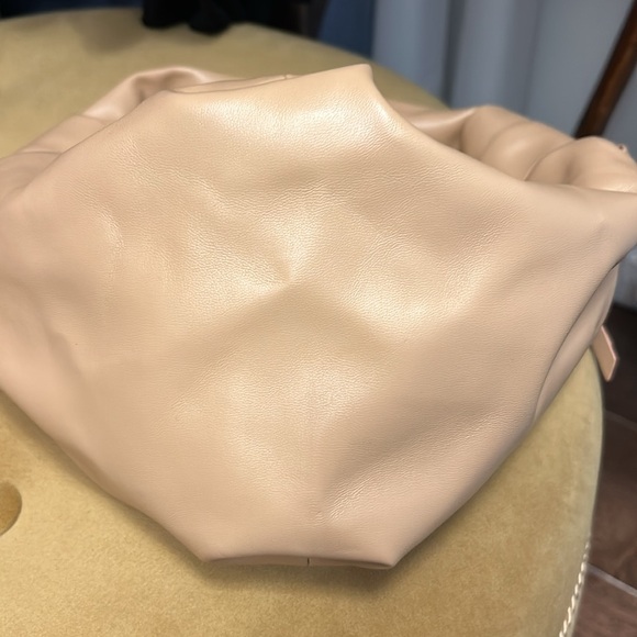 Adorable bottega Venetta look-alike! by Billini - Picture 2 of 3